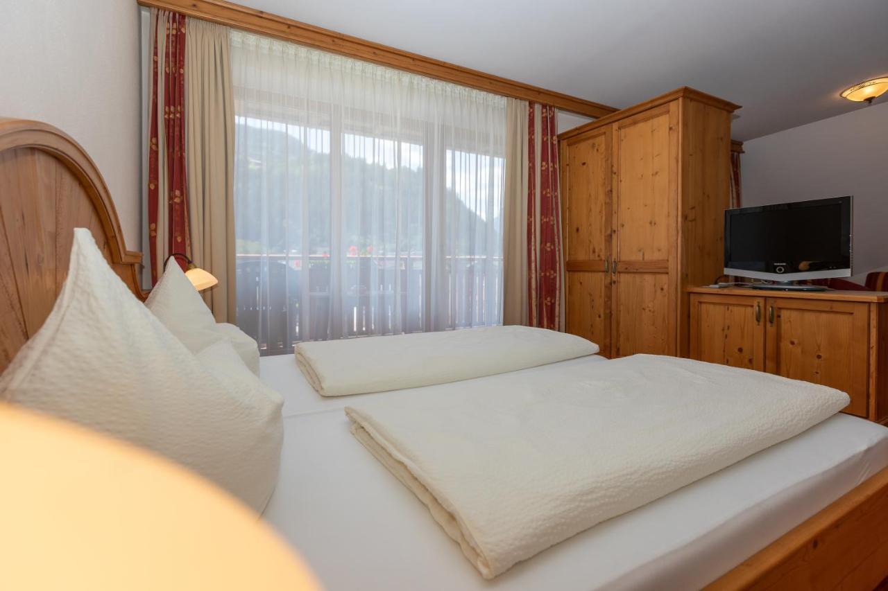 Hotel Garni Elisabeth เซลล์ อัม ซิลลา ภายนอก รูปภาพ