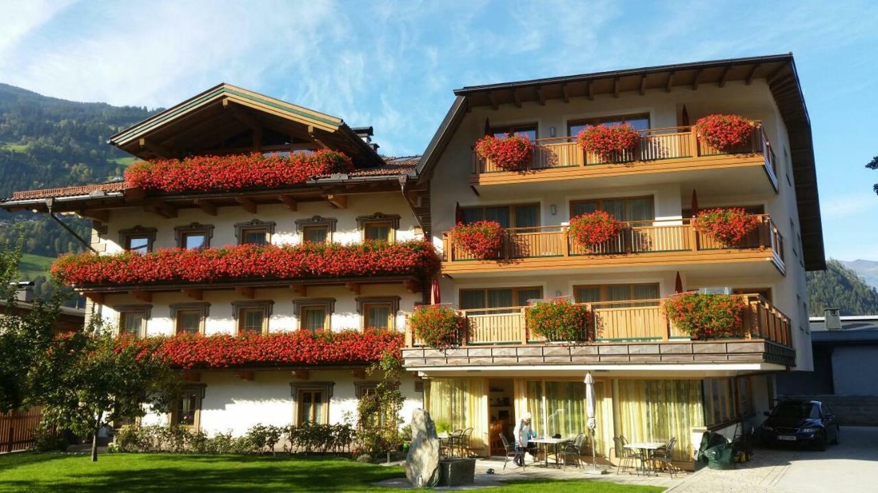 Hotel Garni Elisabeth เซลล์ อัม ซิลลา ภายนอก รูปภาพ