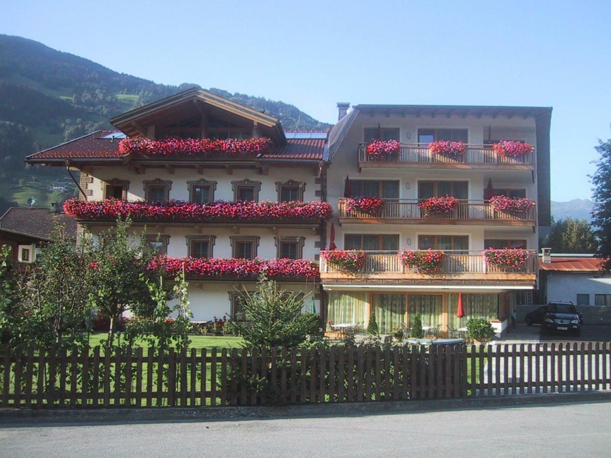 Hotel Garni Elisabeth เซลล์ อัม ซิลลา ภายนอก รูปภาพ